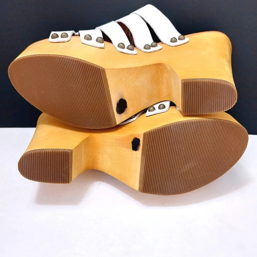 Dingo Dagwood Platform Sandals, NWT,‎ Size 8.5